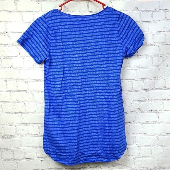 LuLaRoe Classic T Shirt XS (2/4) Blue Stripe Tee Knit Women's A-Line Swing Top - Picture 8 of 8